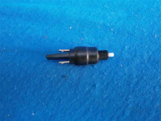 Bremslichtschalter in Armatur vorn Boxer ab 09/80  R45, 65,LS,80/7,80RT,100/7,RT,CS,65GS,80G/S,80ST
